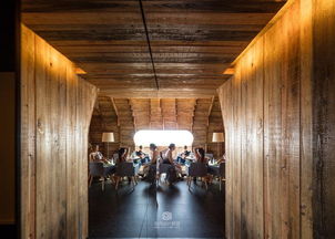 皮库岛上的酒吧餐厅新生 FCC建筑事务所融合自然与社交的餐饮空间设计